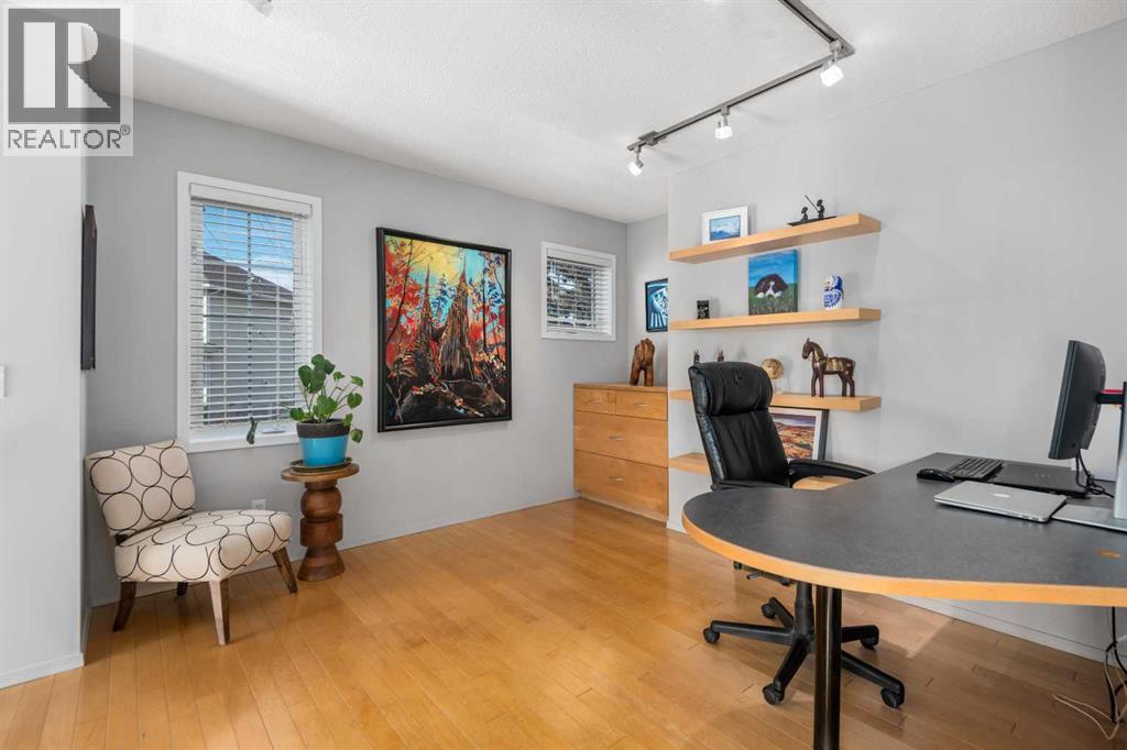 2504, 7171 Coach Hill Road, Calgary, Alberta