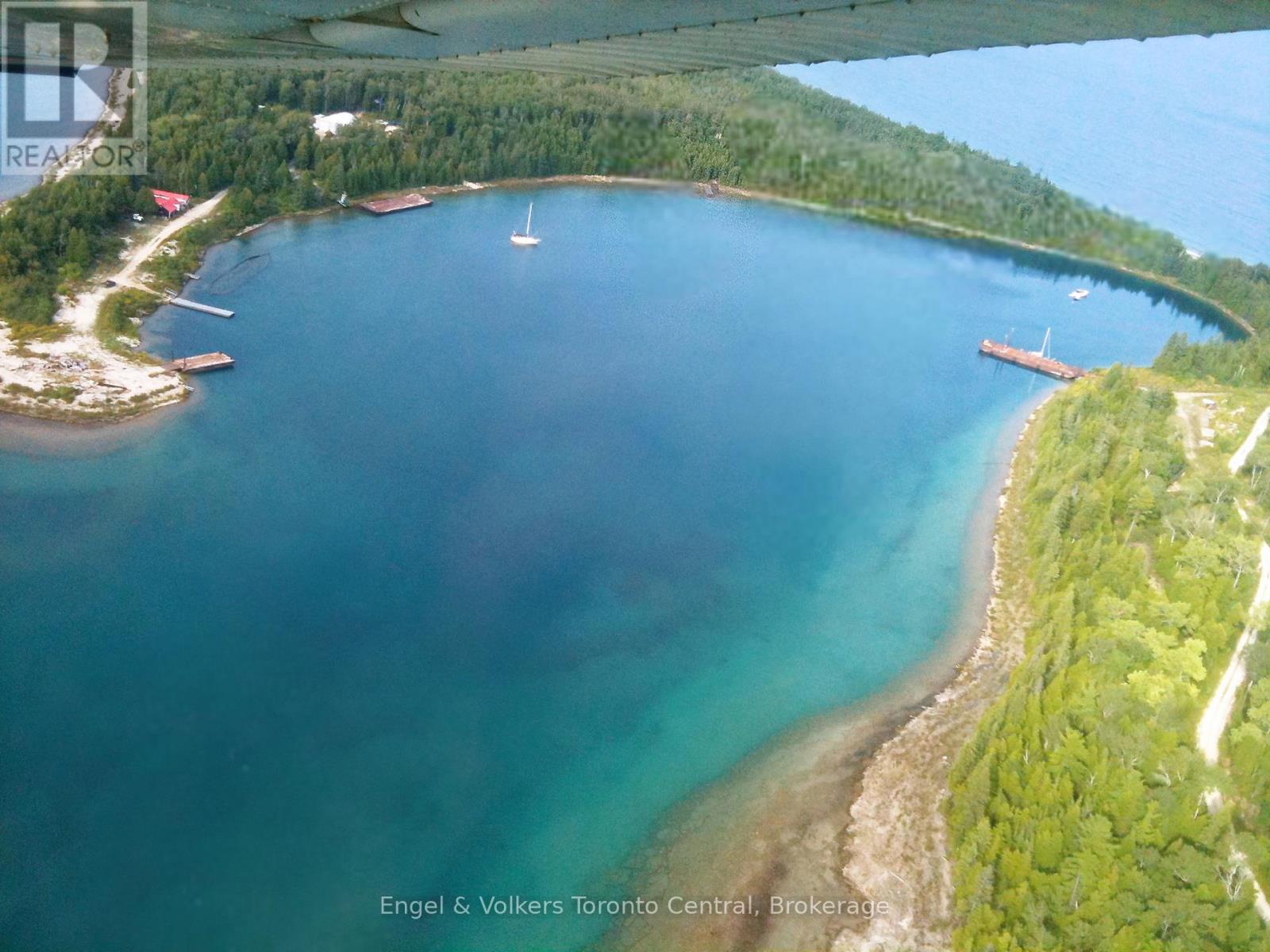 FITZWILLIAM ISLAND