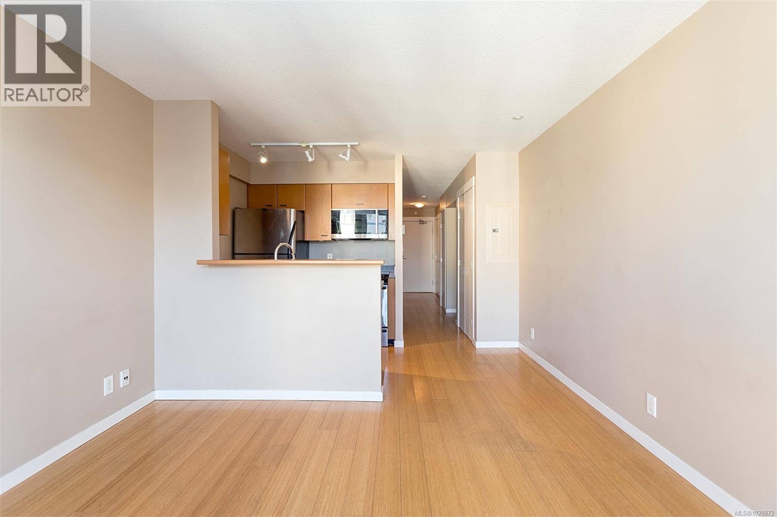 604 751 Fairfield Road, Victoria