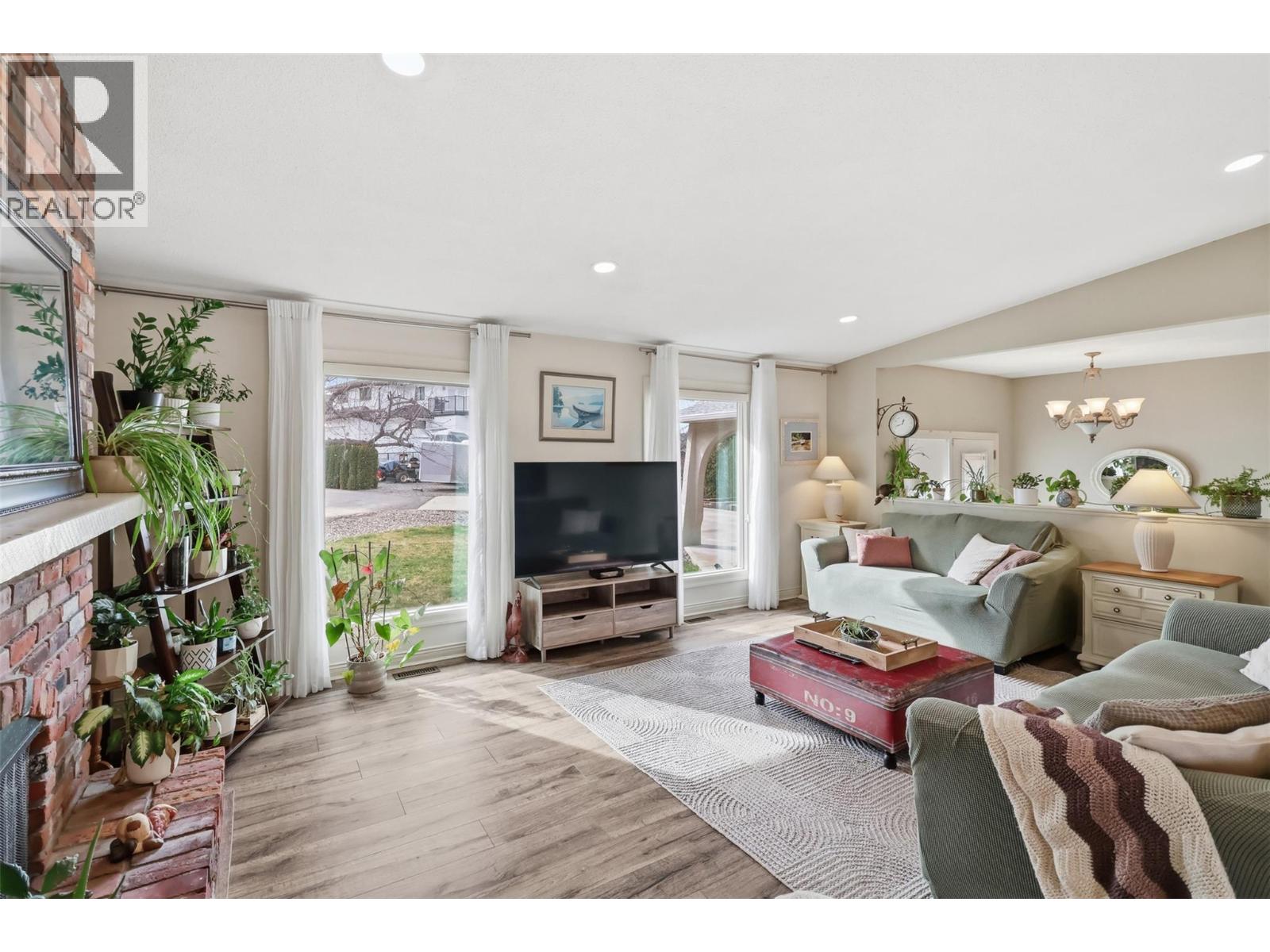 367 MCAULEY Place, Kamloops