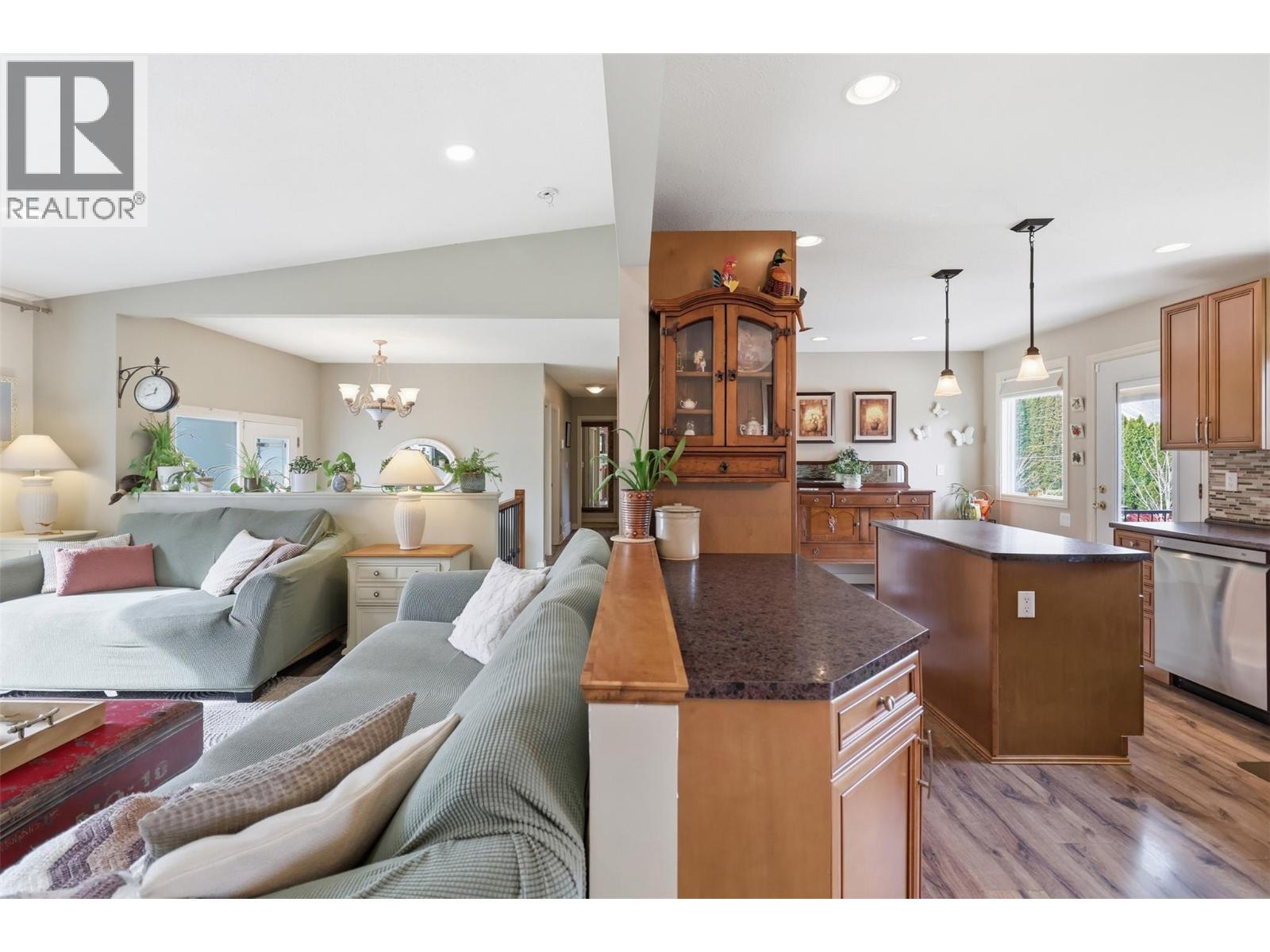 367 MCAULEY Place, Kamloops