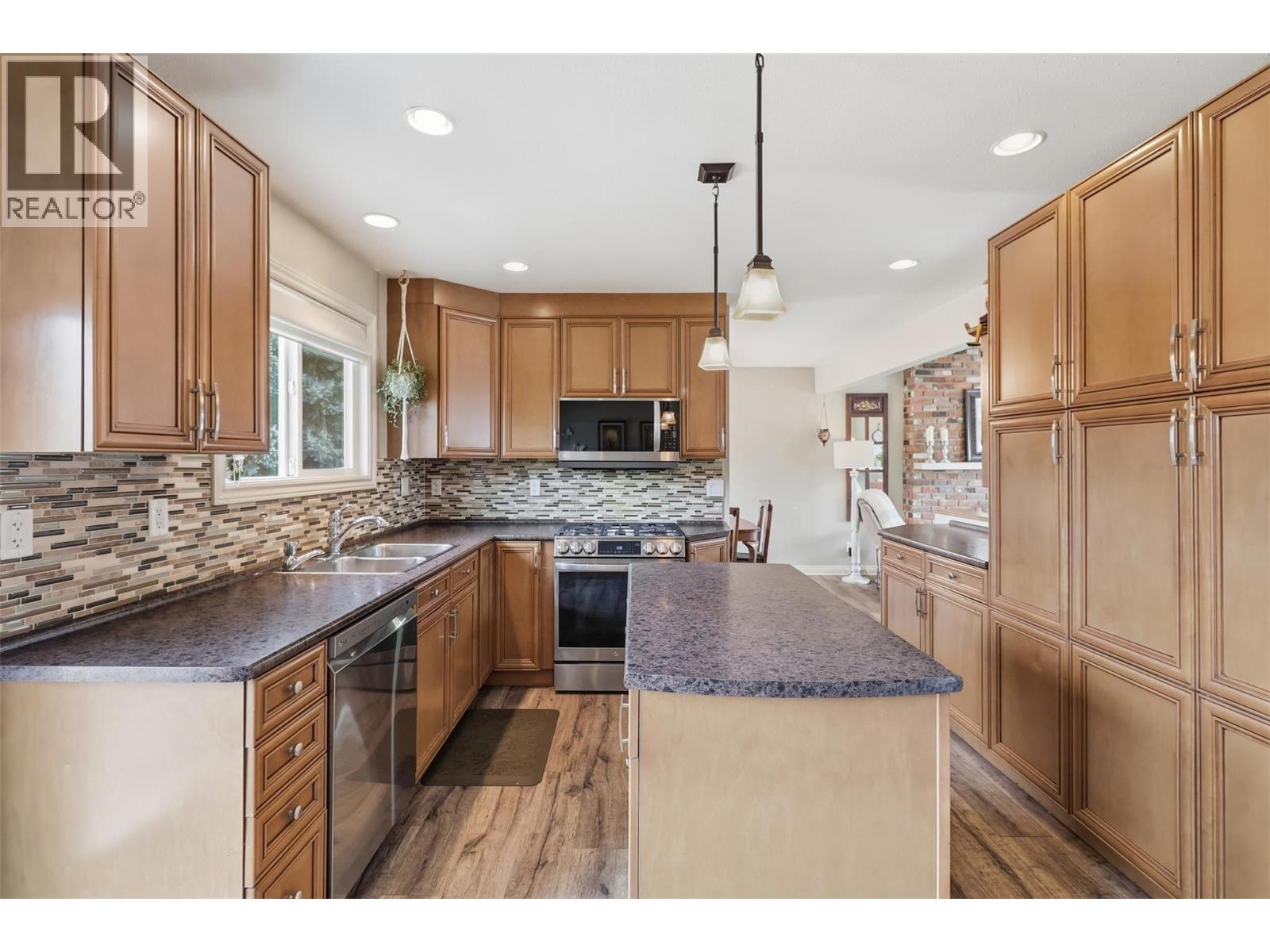 367 MCAULEY Place, Kamloops