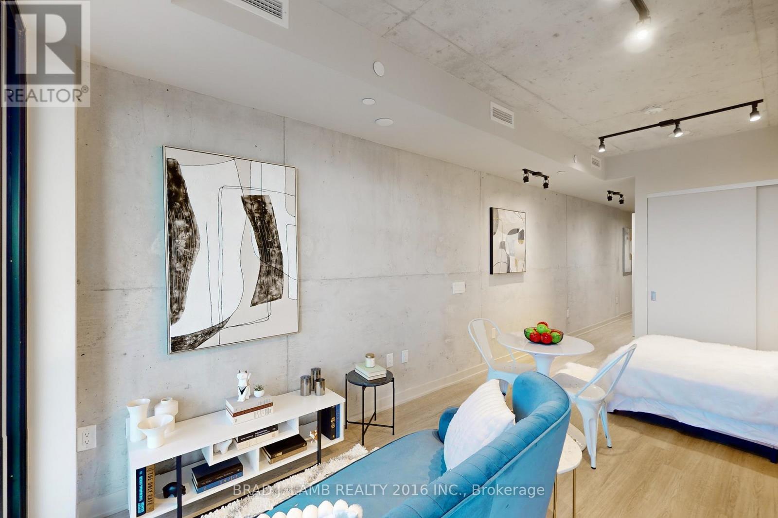 #1014 195 MCCAUL STREET - 7