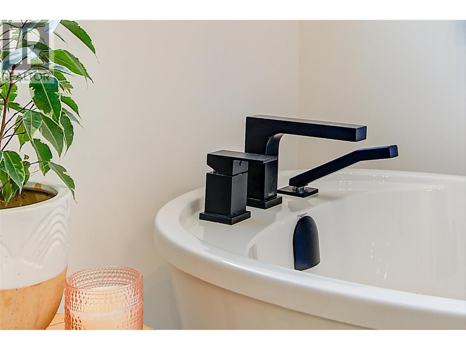 3565 Boxwood Road, Kelowna