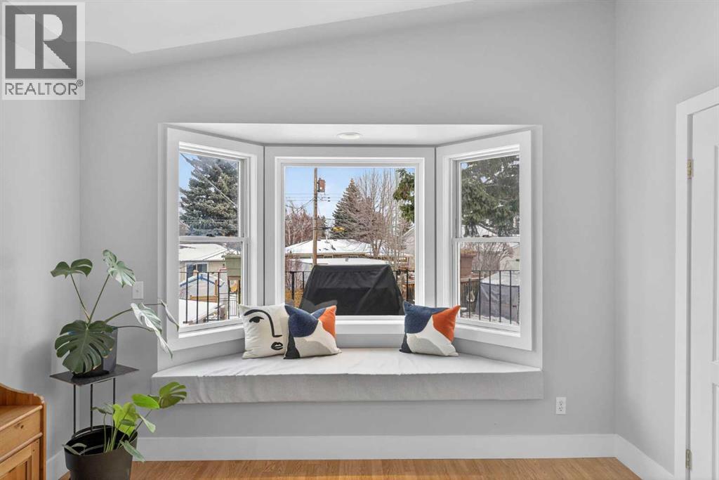 Single Family House for Sale in  Foxwell Road SE Fairview Calgary 