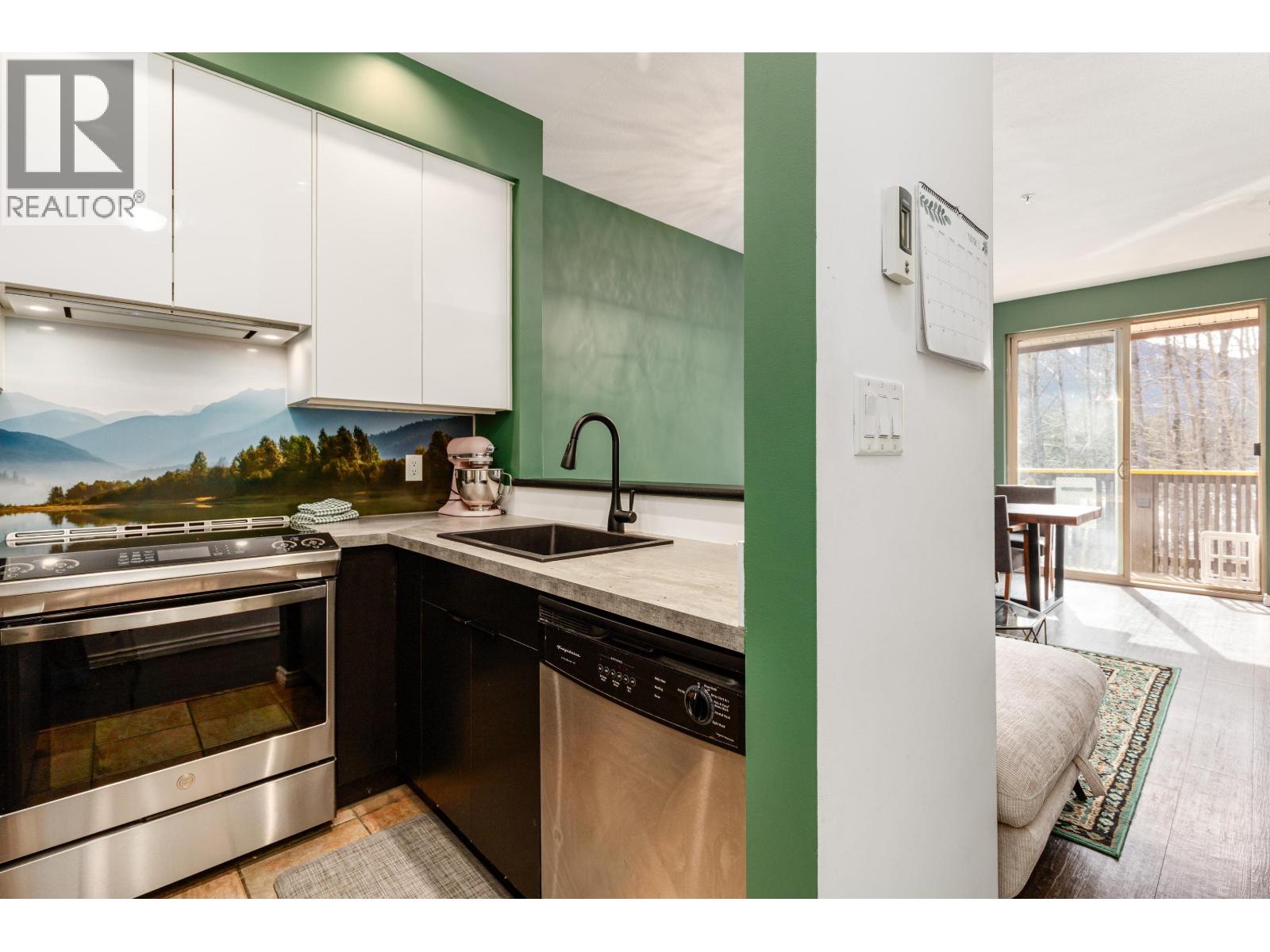 204 1436 PORTAGE ROAD, Pemberton