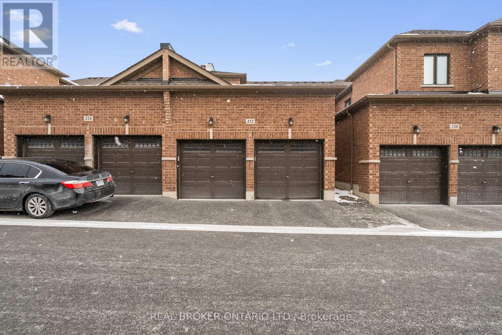 222 CORONATION ROAD - 39