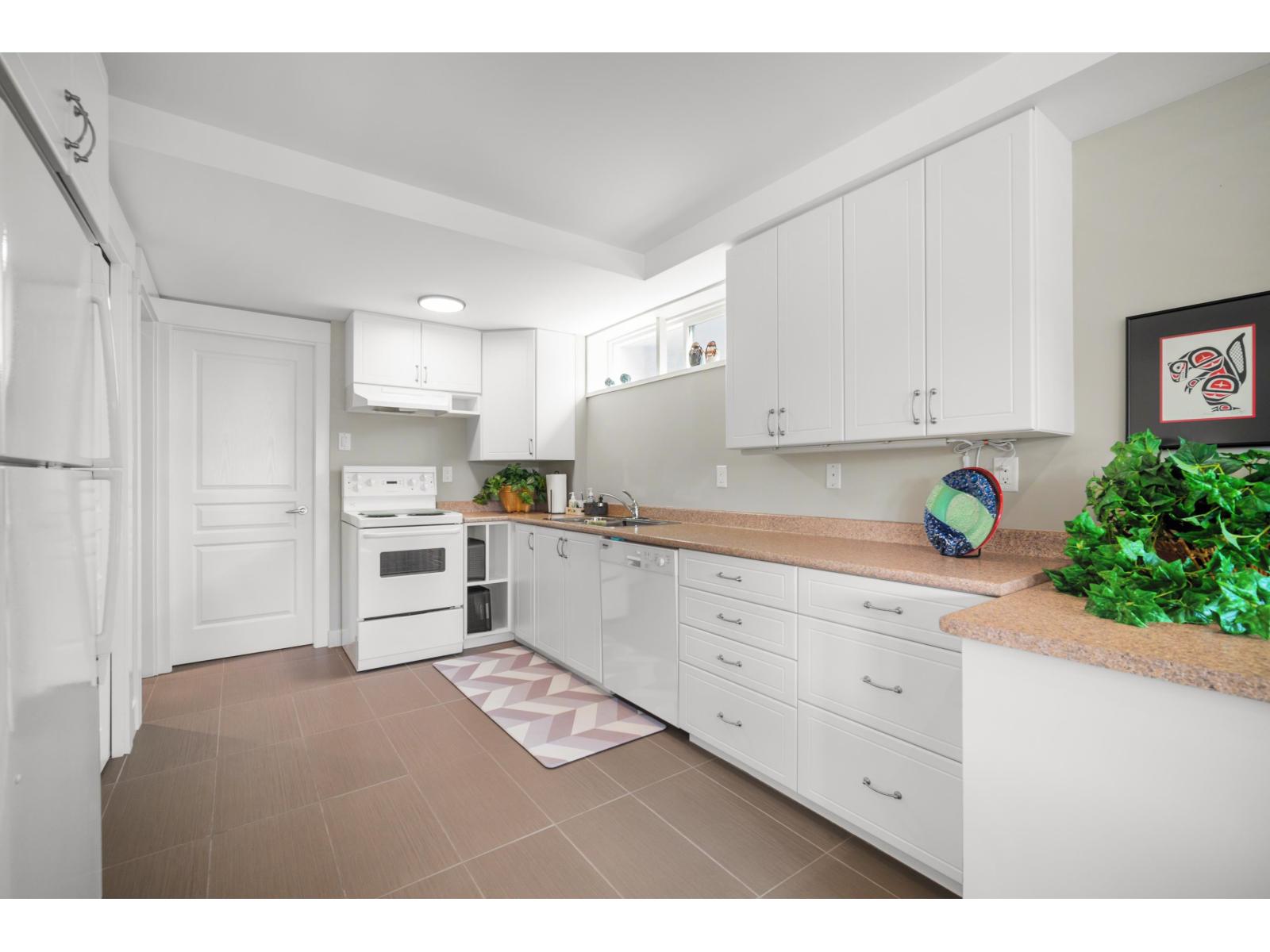 13387 13A AVENUE, Surrey