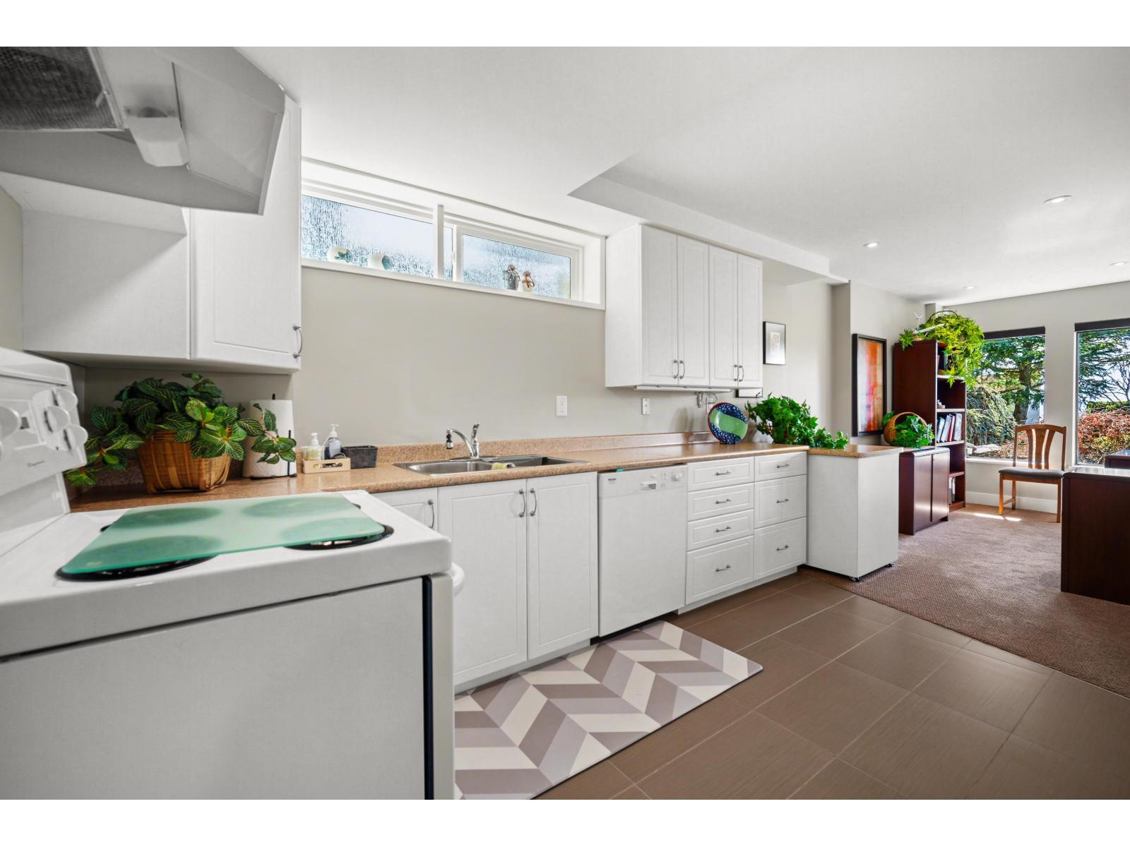 13387 13A AVENUE, Surrey