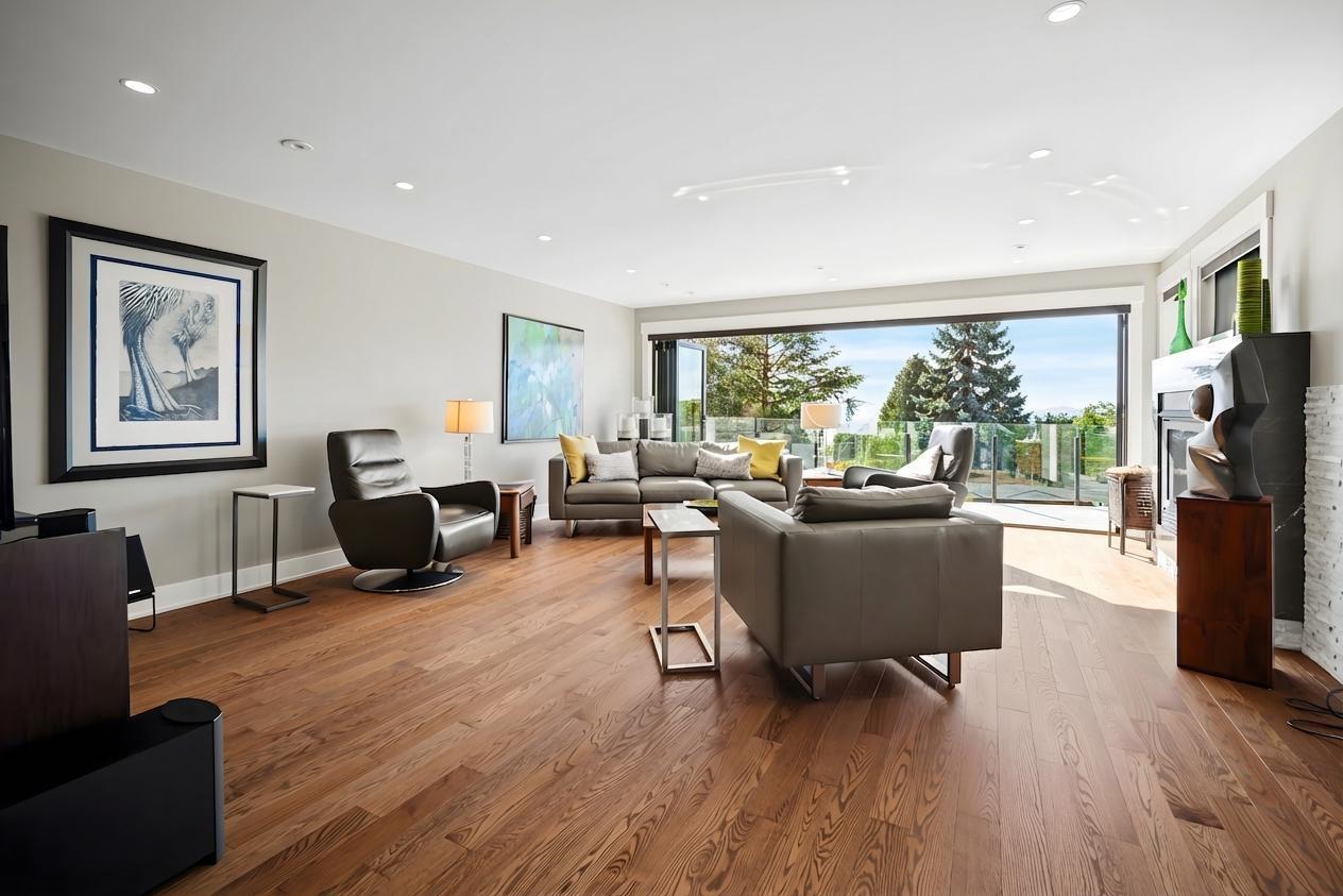 13387 13A AVENUE, Surrey