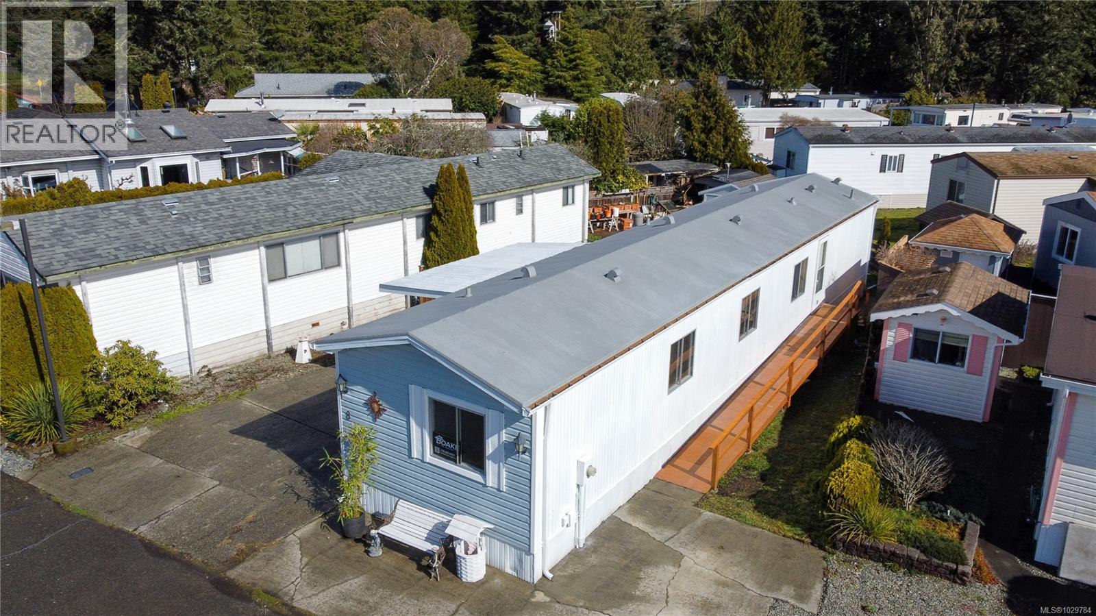 8 7871 West Coast Road, Sooke