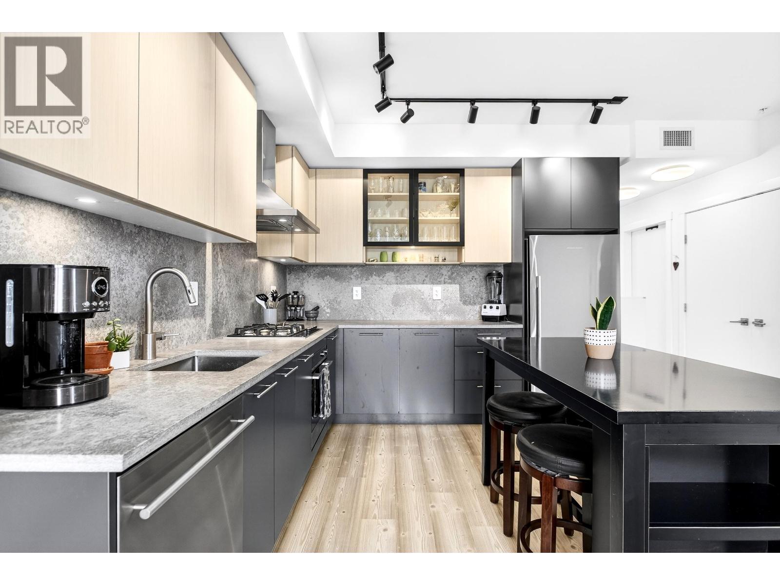 #206-251 BOUNDARY BAY Road, Tsawwassen