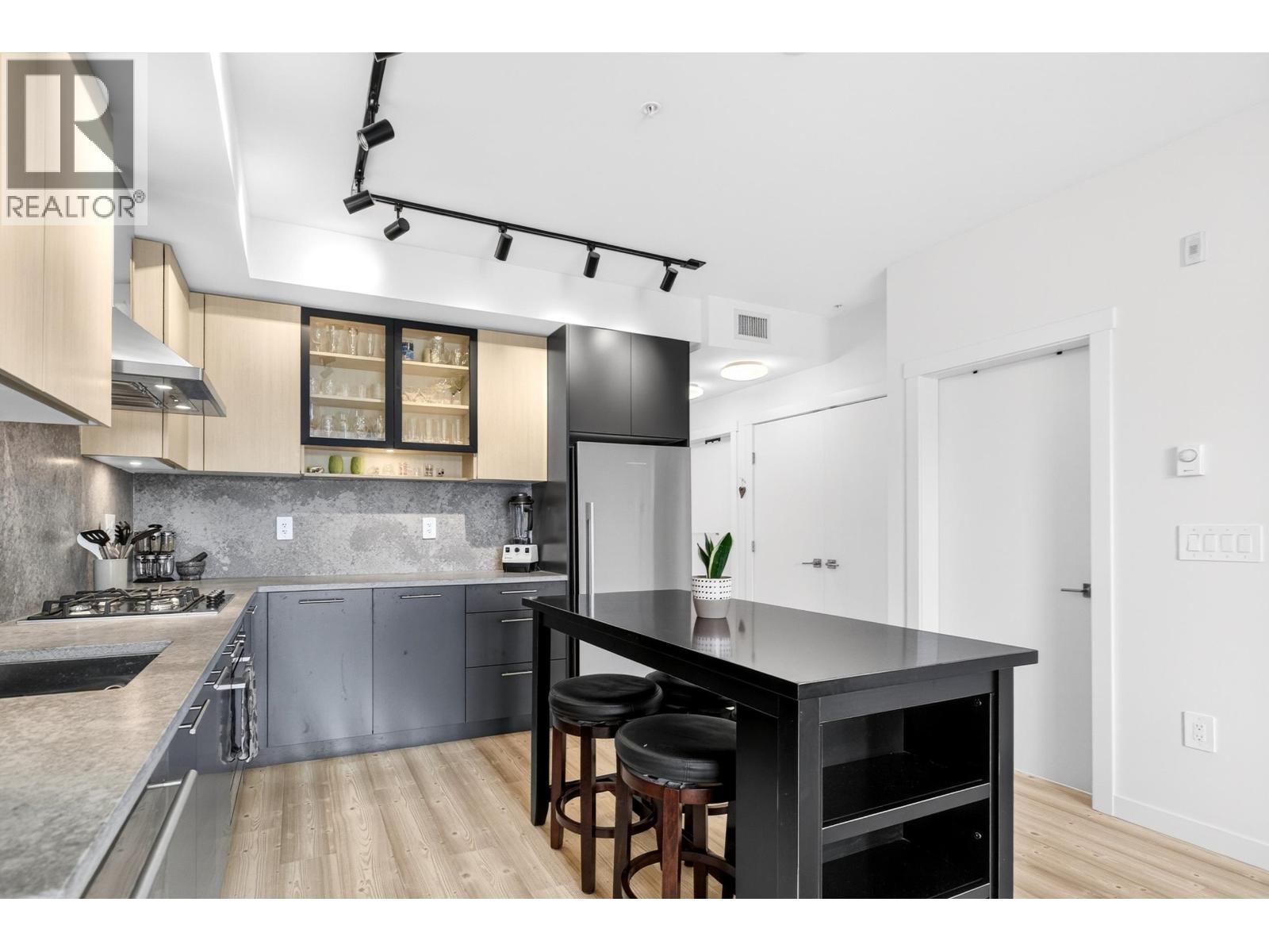 #206-251 BOUNDARY BAY Road, Tsawwassen