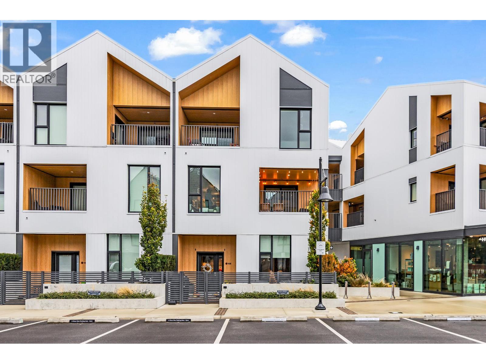 #206-251 BOUNDARY BAY Road, Tsawwassen