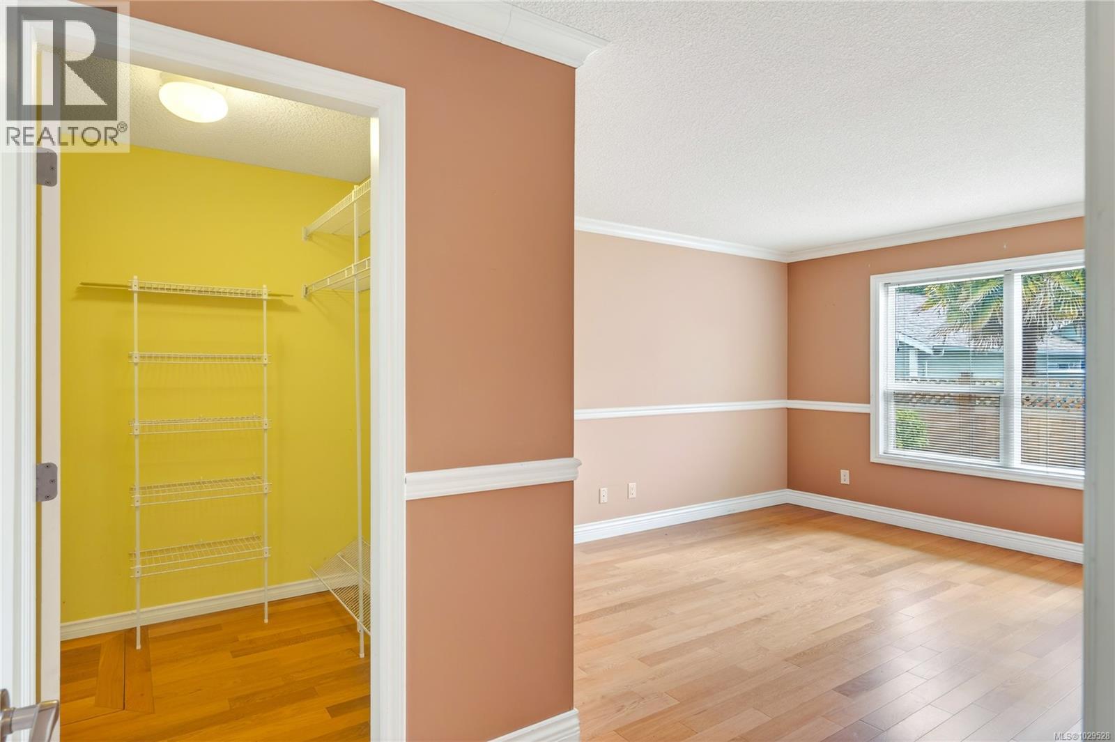 3983 VALEWOOD DR - 33