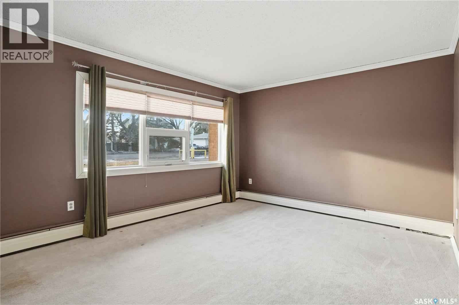 Single Family House Low rise for Sale in   Rae STREET Regina 