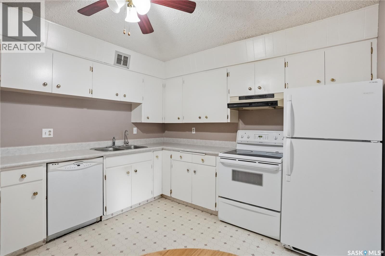 #1 4341 RAE STREET - 4