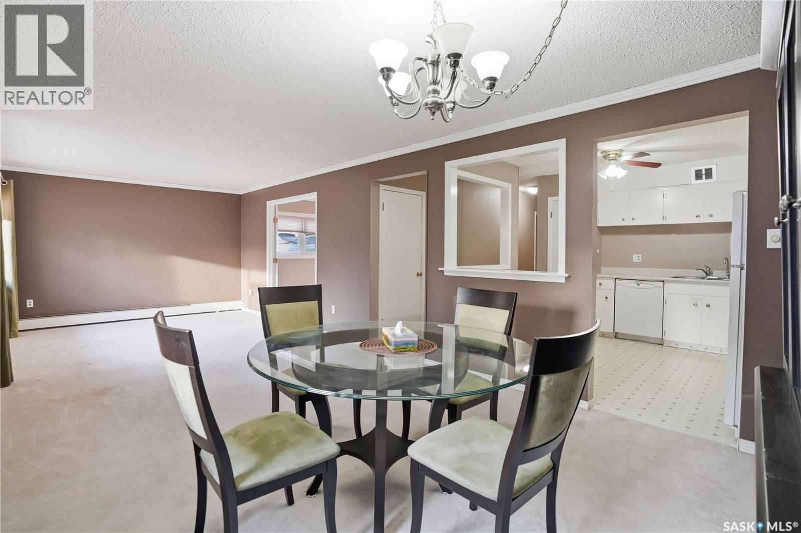 Single Family House Low rise for Sale in   Rae STREET Regina 