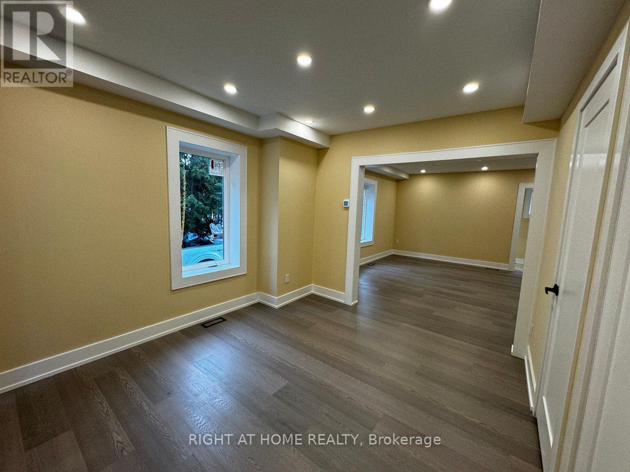 22 O'BRIEN STREET N - 4