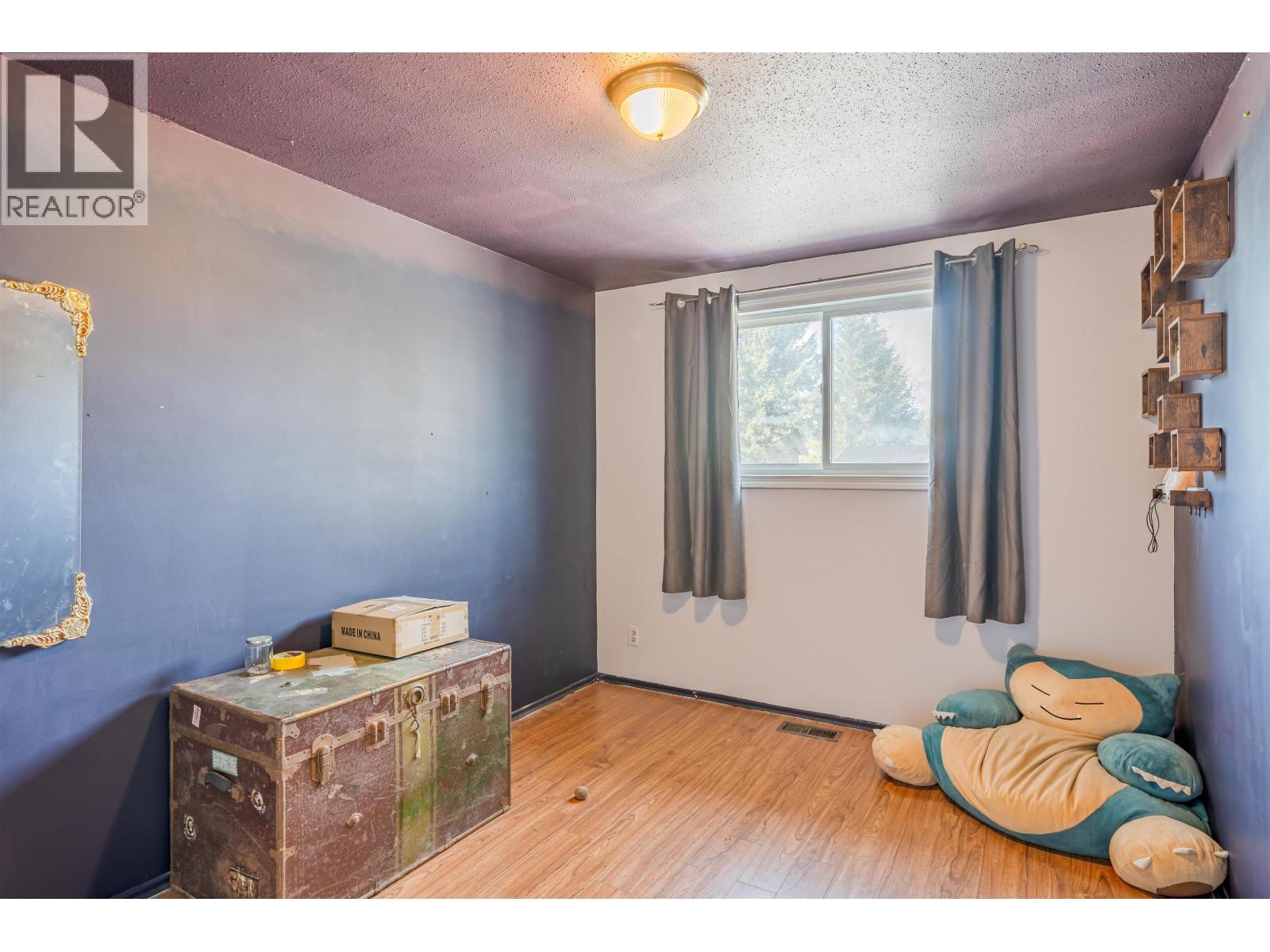287 ELM AVENUE - 13