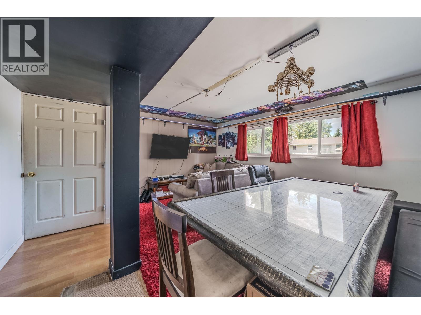 287 ELM AVENUE - 16
