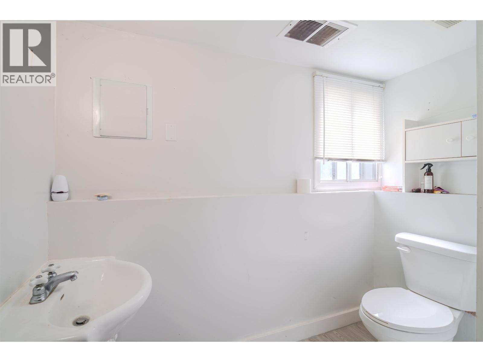 287 ELM AVENUE - 19