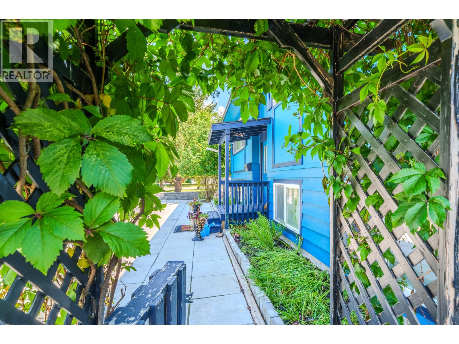 287 ELM AVENUE - 3