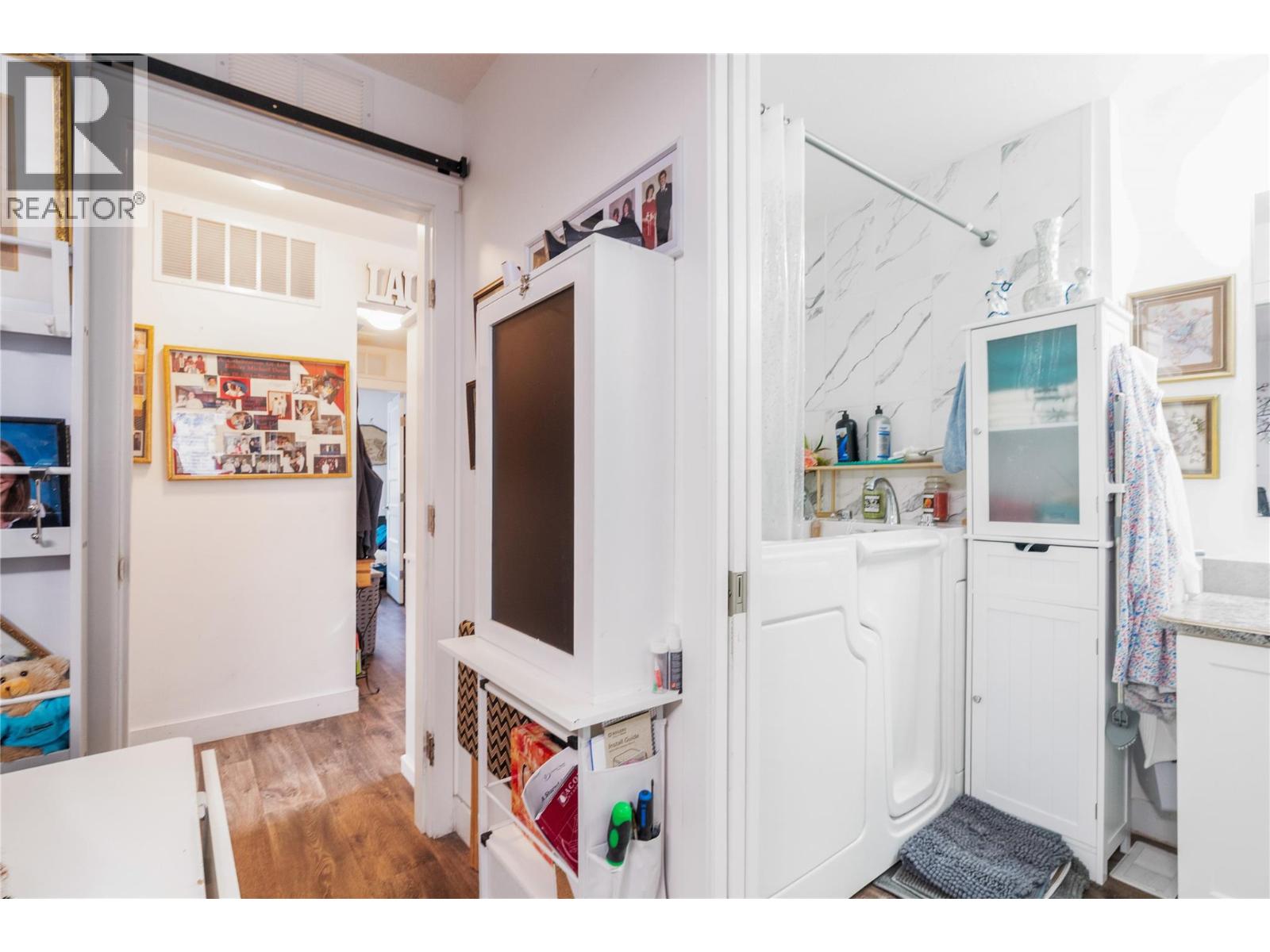 4540 72 AVENUE NE - 35