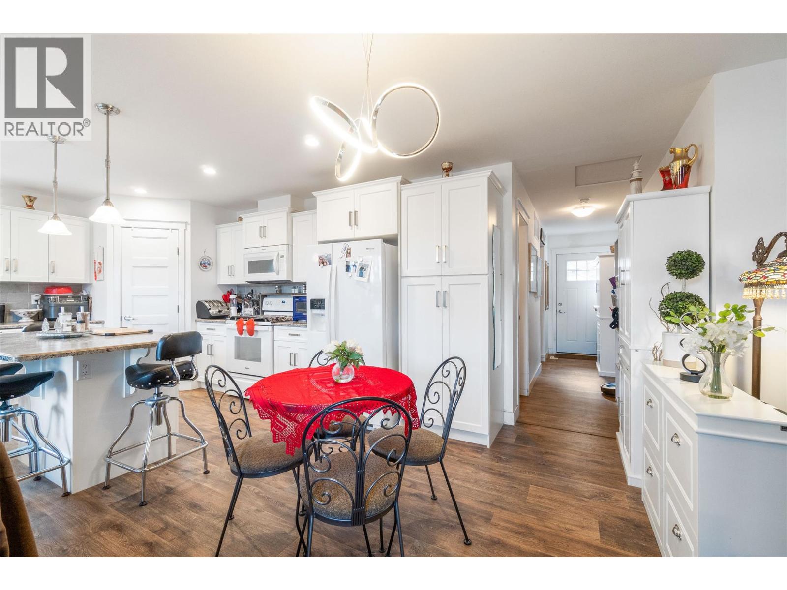 4540 72 AVENUE NE - 8