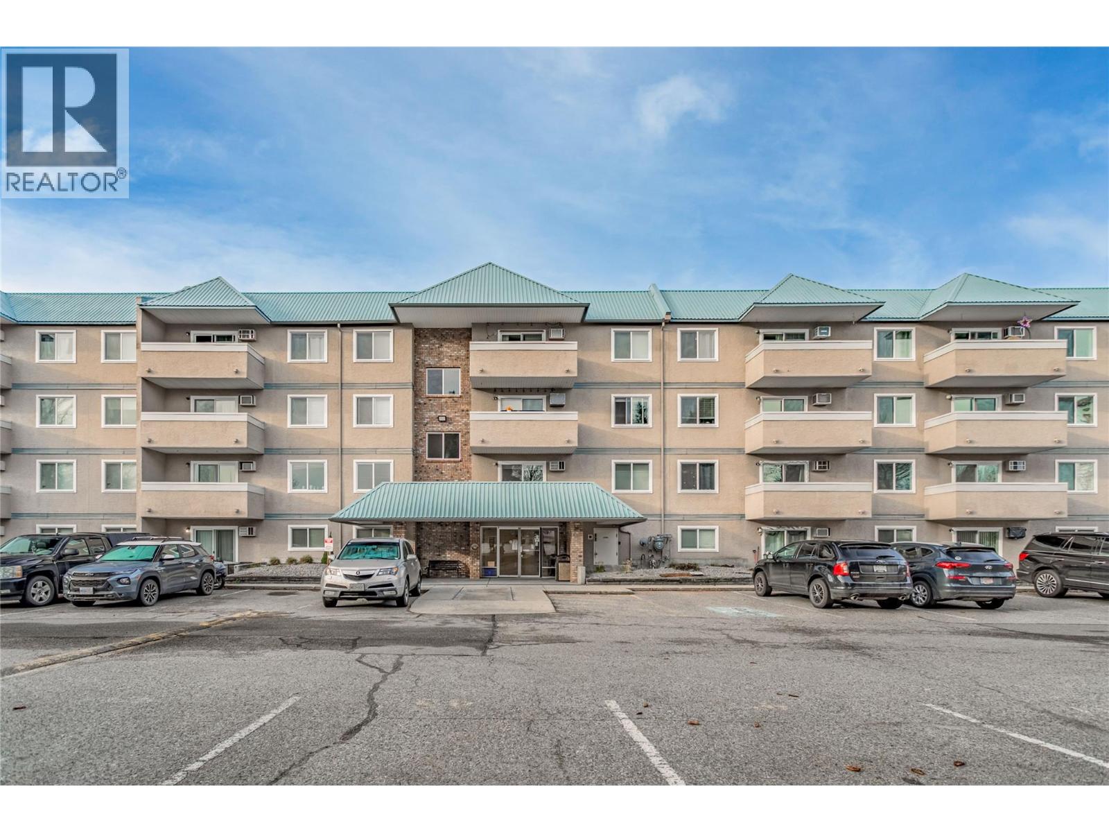 #411 3160 De Montreuil Court - 2