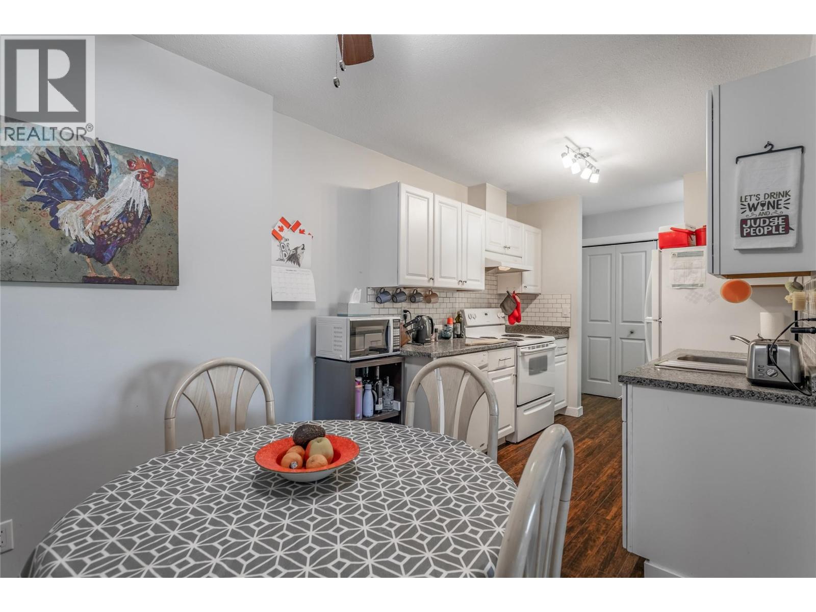 #411 3160 De Montreuil Court - 5