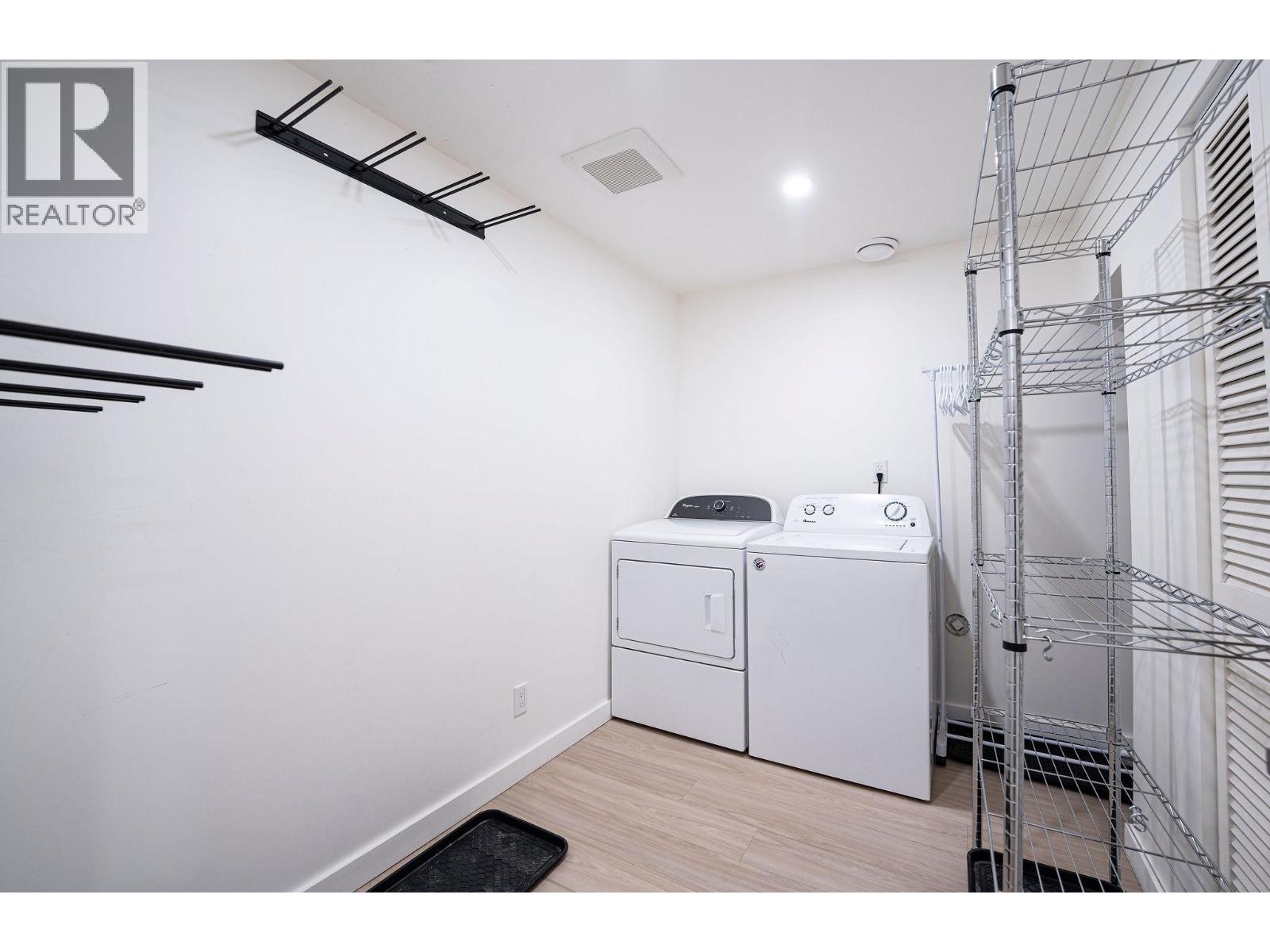 815 Fourth Street E, Revelstoke