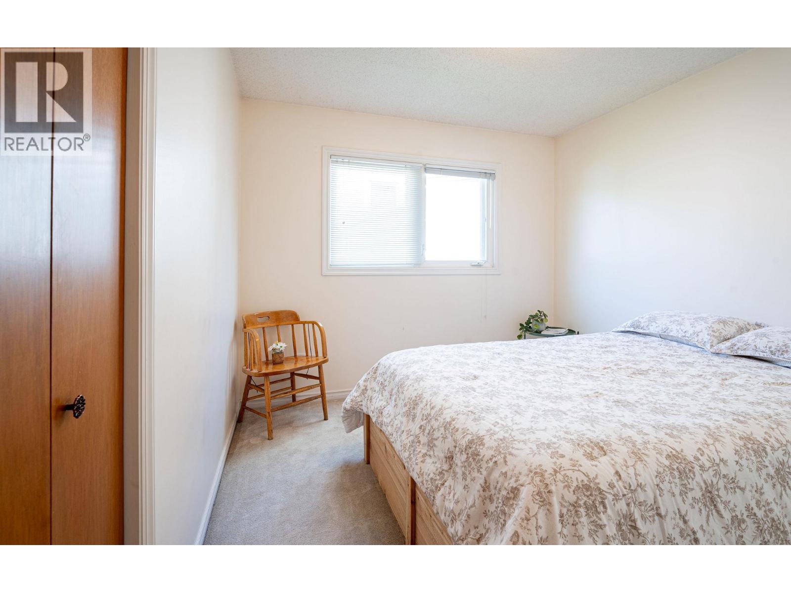 815 Fourth Street E, Revelstoke