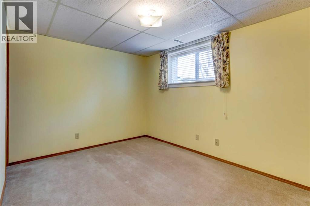 Single Family House for Sale in  Vandoos Villas NW Varsity Calgary 