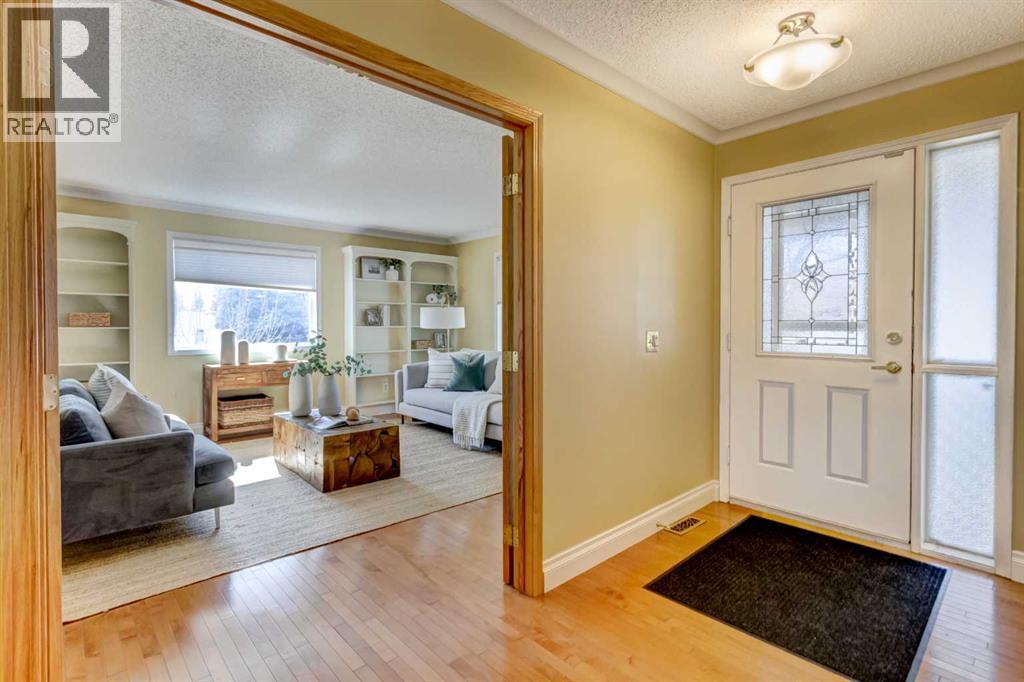 Single Family House for Sale in  Vandoos Villas NW Varsity Calgary 