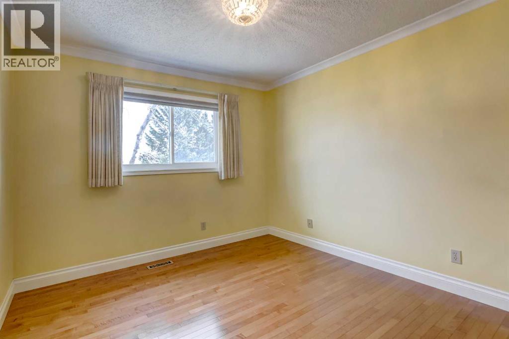 Single Family House for Sale in  Vandoos Villas NW Varsity Calgary 