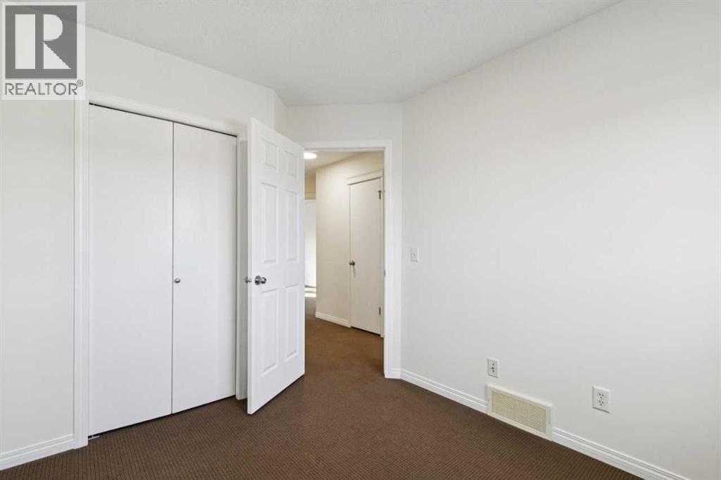 Single Family House for Sale in  Auburn Bay Manor SE Auburn Bay Calgary 