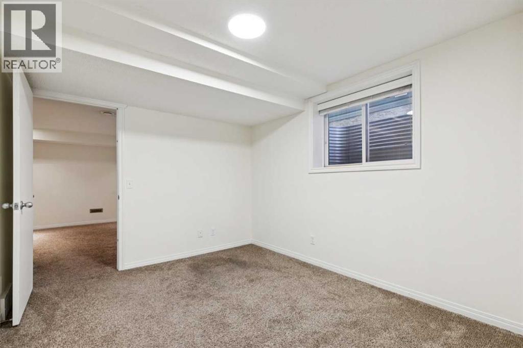 Single Family House for Sale in  Auburn Bay Manor SE Auburn Bay Calgary 