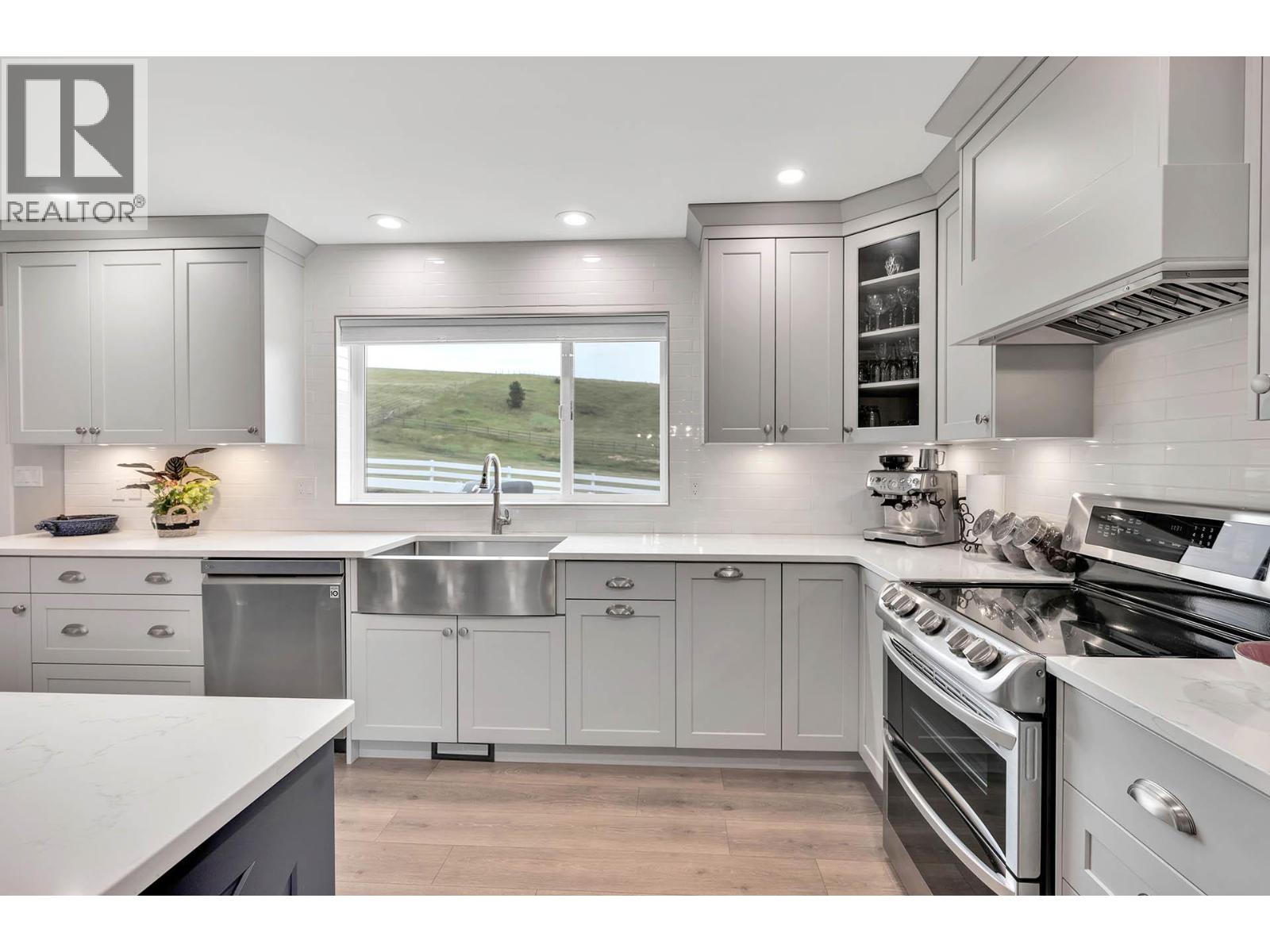 2740 Simms Place, Kamloops