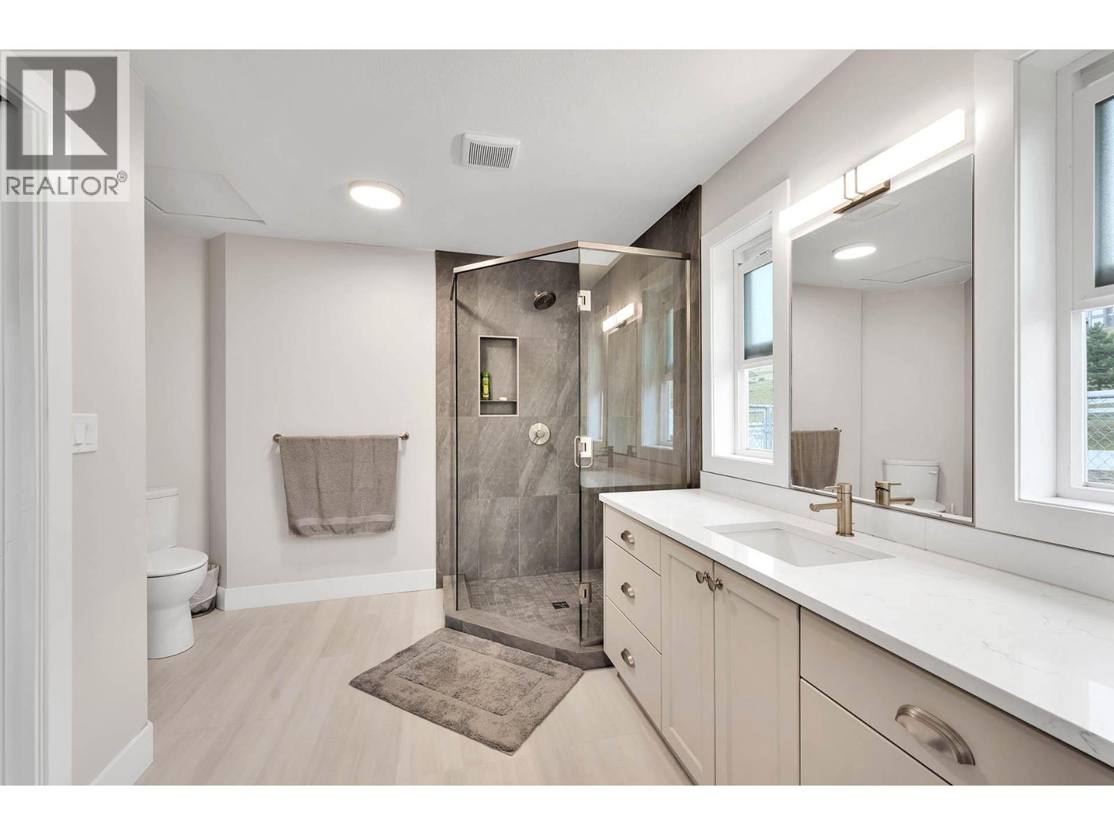 2740 Simms Place, Kamloops