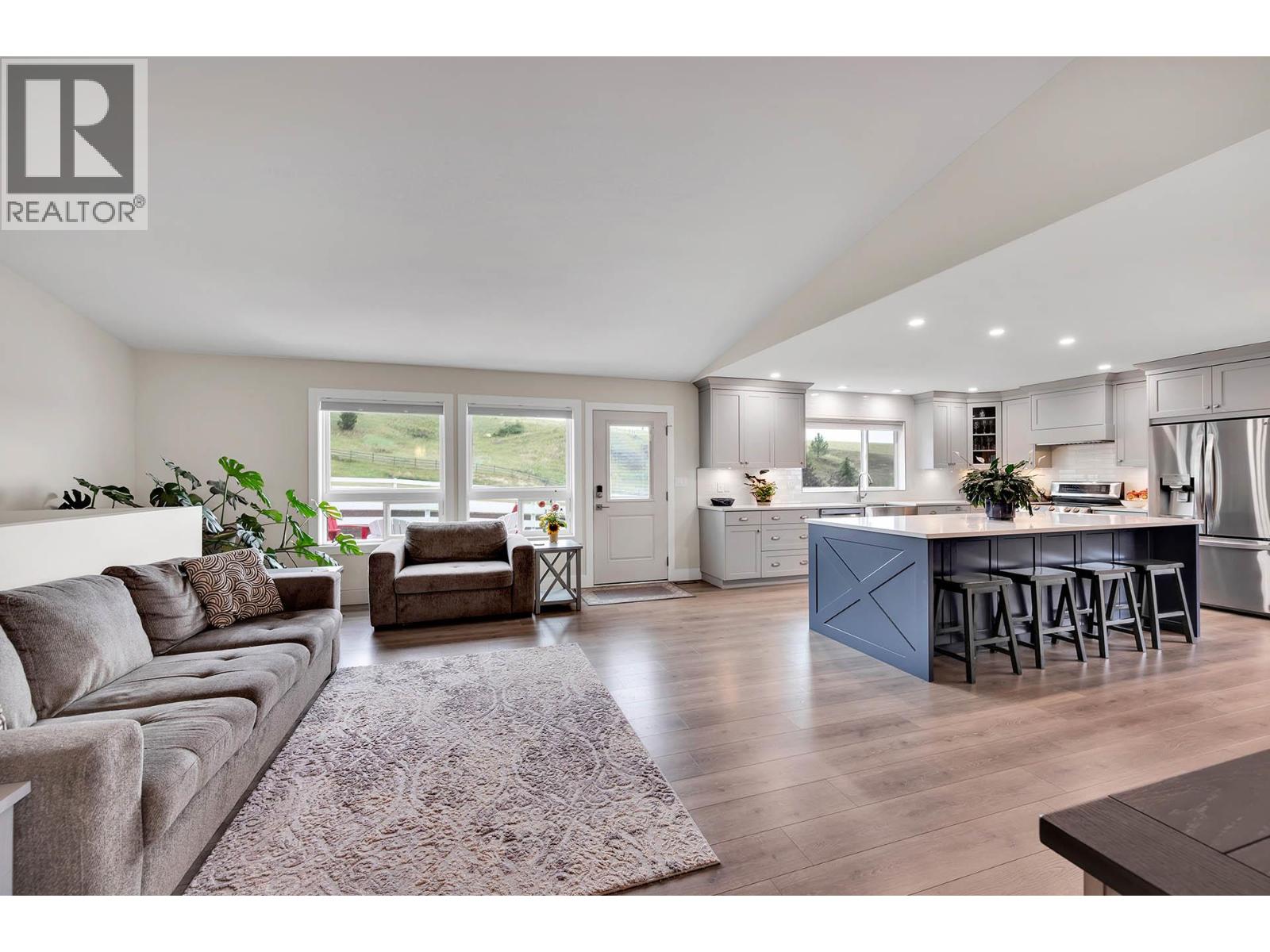 2740 Simms Place, Kamloops