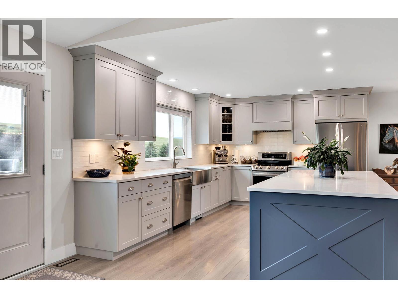 2740 Simms Place, Kamloops