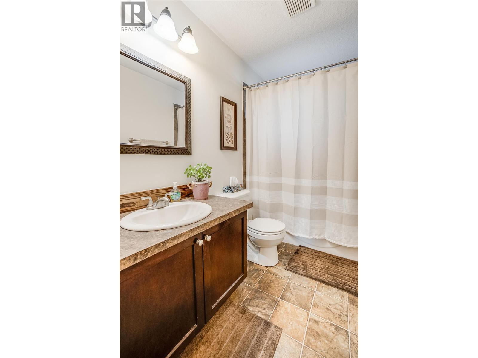 716 Lynnwood Crescent, Castlegar