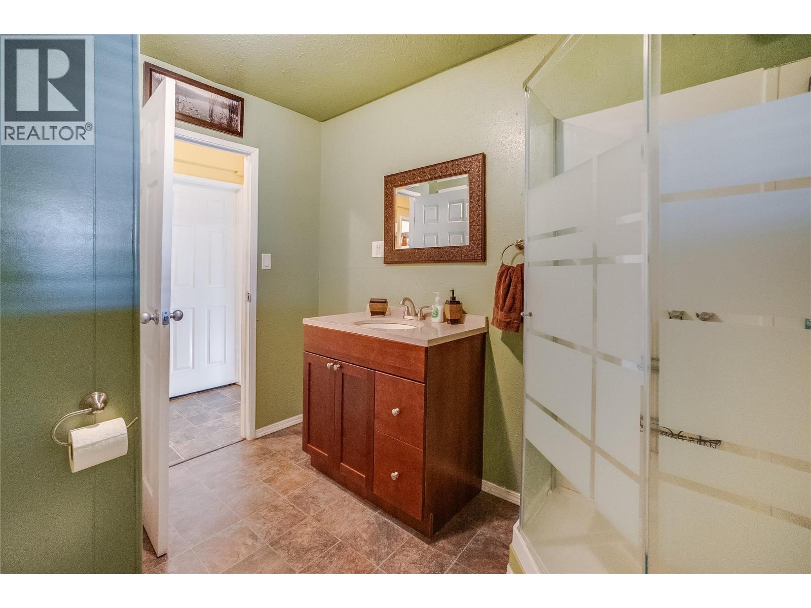 716 Lynnwood Crescent, Castlegar