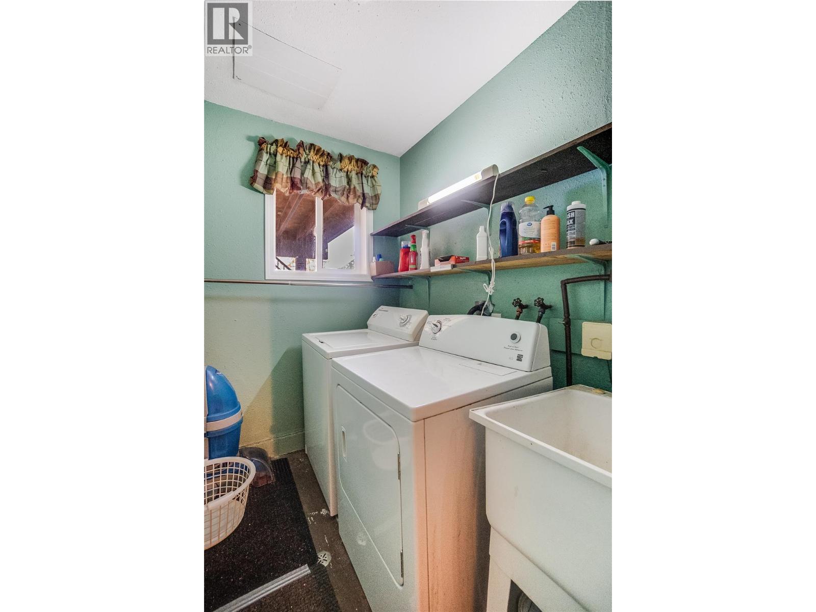 716 Lynnwood Crescent, Castlegar