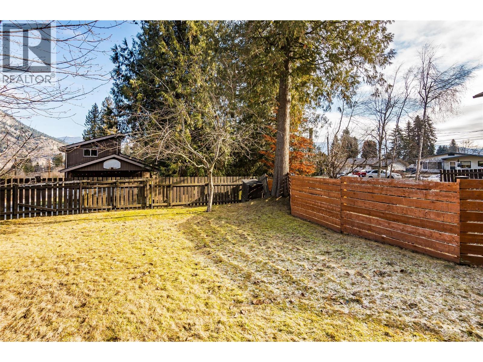 716 Lynnwood Crescent, Castlegar