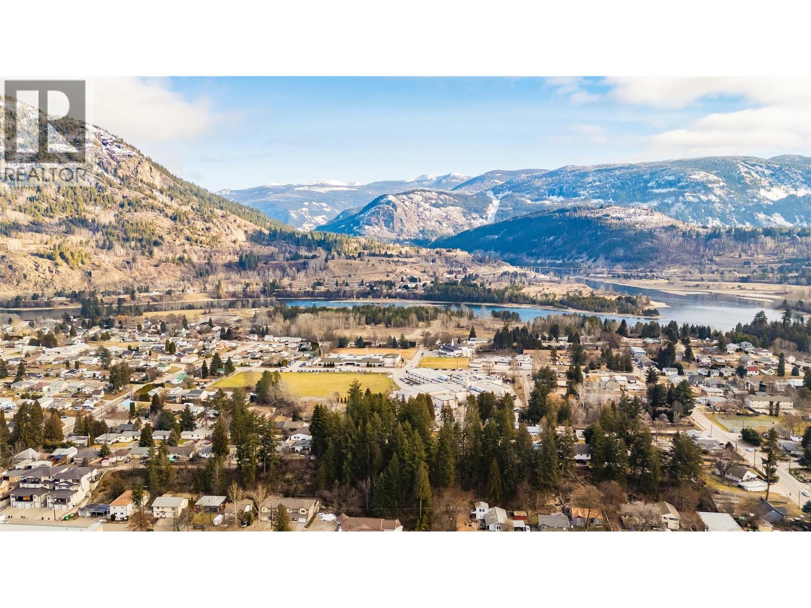 716 Lynnwood Crescent, Castlegar