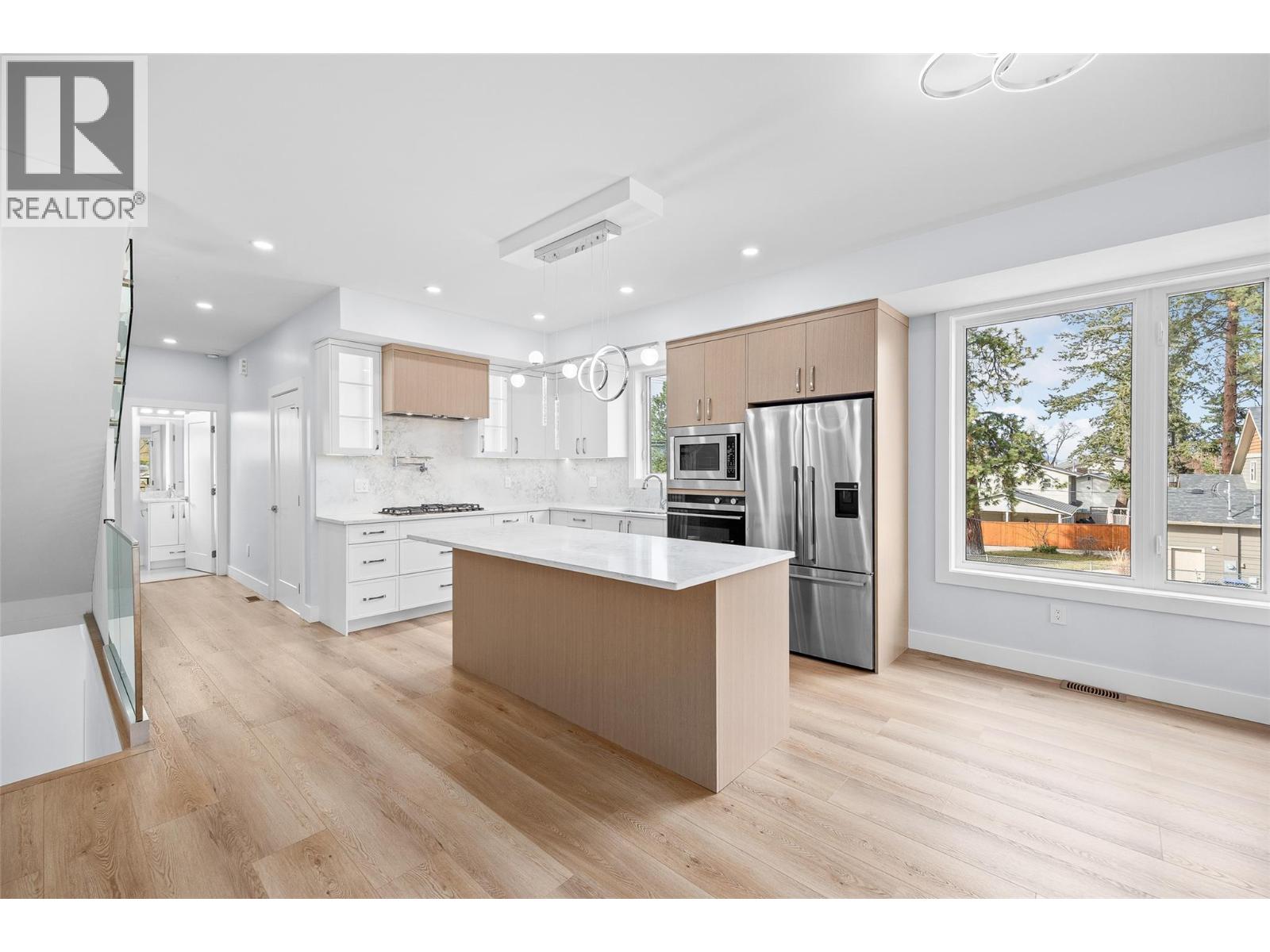 4563 Gordon Drive, Kelowna