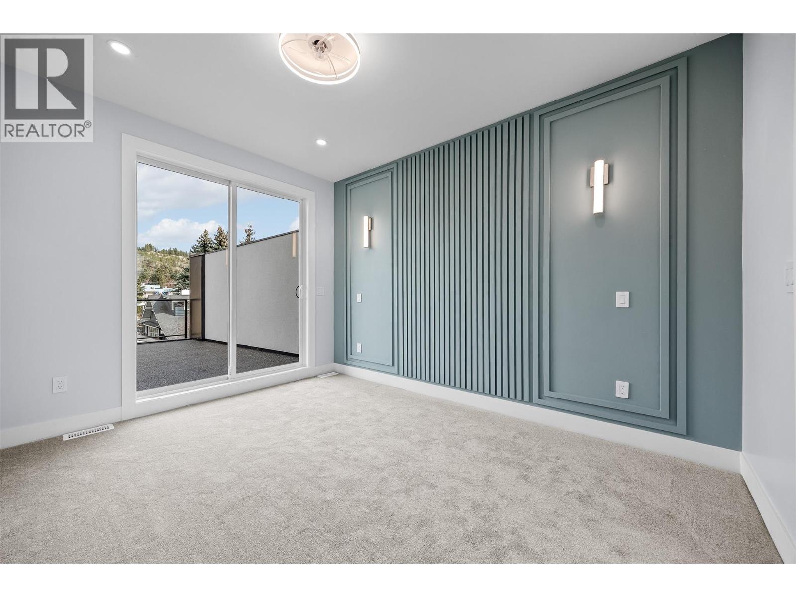 4563 Gordon Drive, Kelowna