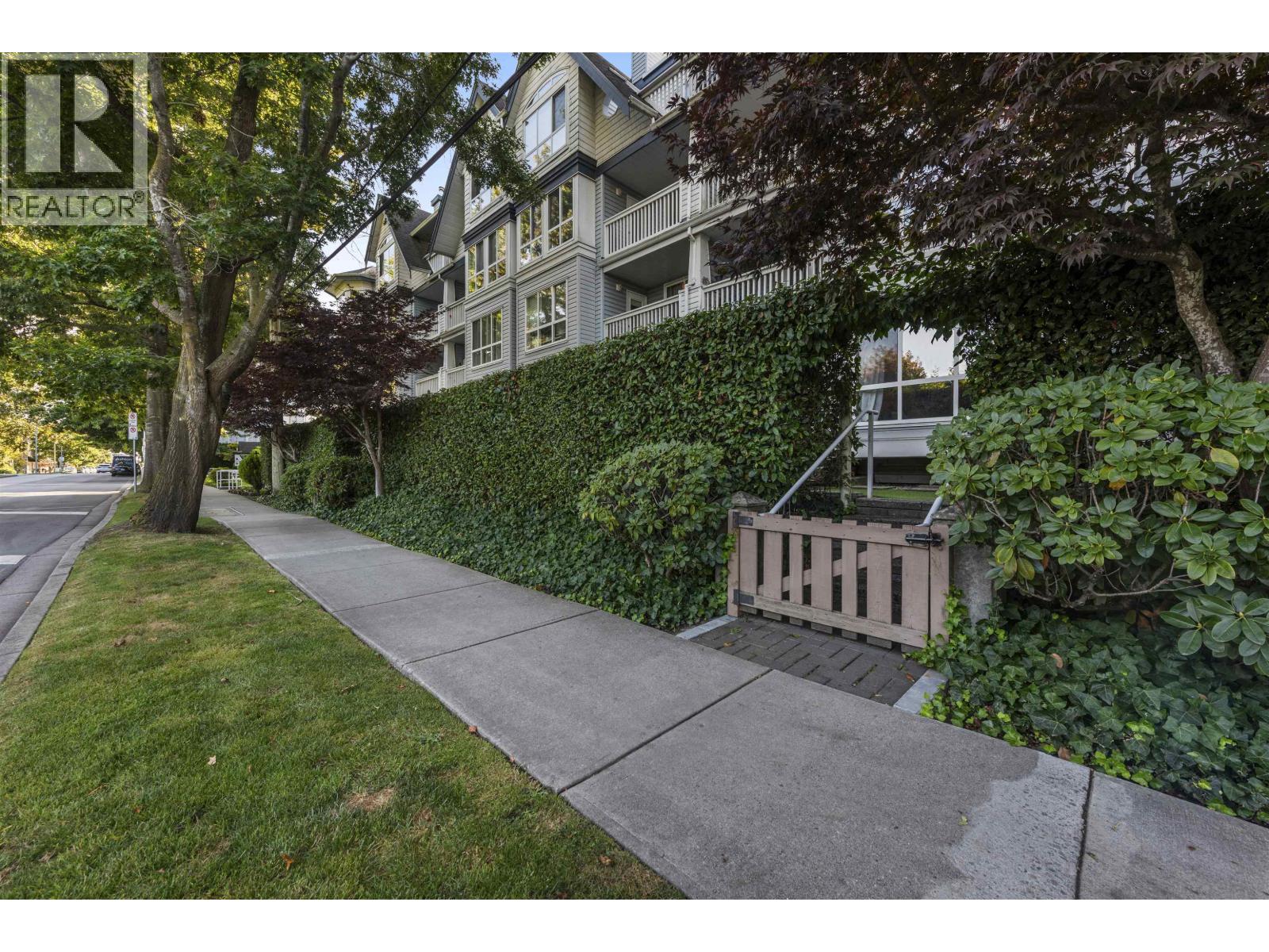 #104-12633 NO 2 Road, Richmond